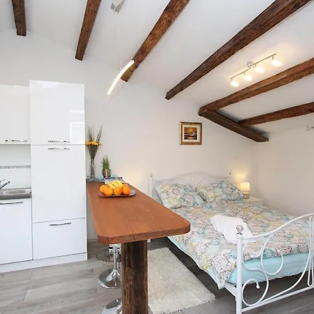 Mira Apartment Rovinj
